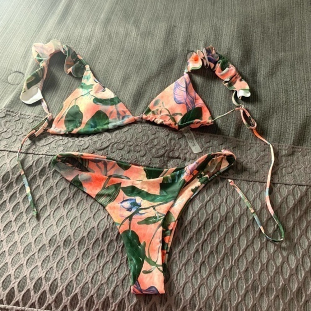 New SHEIN Floral Bikini Set with Ruffles Orange Green Large
